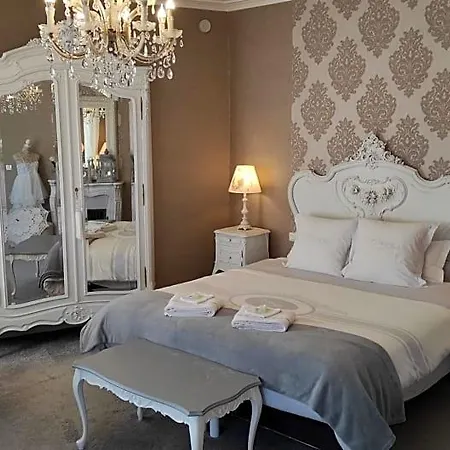 B&B La Clef Dort 3*
